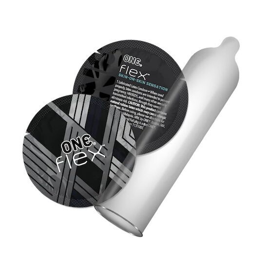 Презервативи ONE Flex Graphene Condom 3 шт, картонна коробка (м'ята упаковка!!!) Презервативи ONE Flex Graphene Condom 3 шт, картонна коробка (м'ята упаковка!!!)