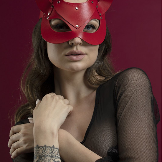 Маска кішечки Feral Feelings - Catwoman Mask, натуральна шкіра, червона Маска кішечки Feral Feelings - Catwoman Mask, натуральна шкіра, червона