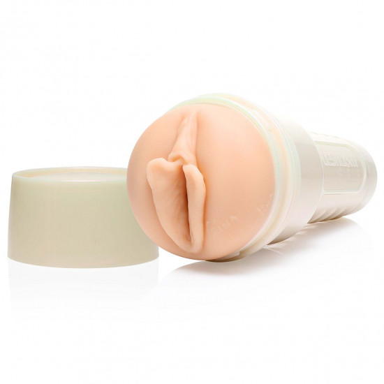 Мастурбатор Fleshlight Girls: Gina Valentina — Stellar со слепка вагины, очень нежный