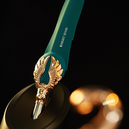 Вишуканий вібратор Knight Jenay FLOWERS & SWORD, маска, стрічка та лубрикант у комплекті Вишуканий вібратор Knight Jenay FLOWERS & SWORD, маска, стрічка та лубрикант у комплекті