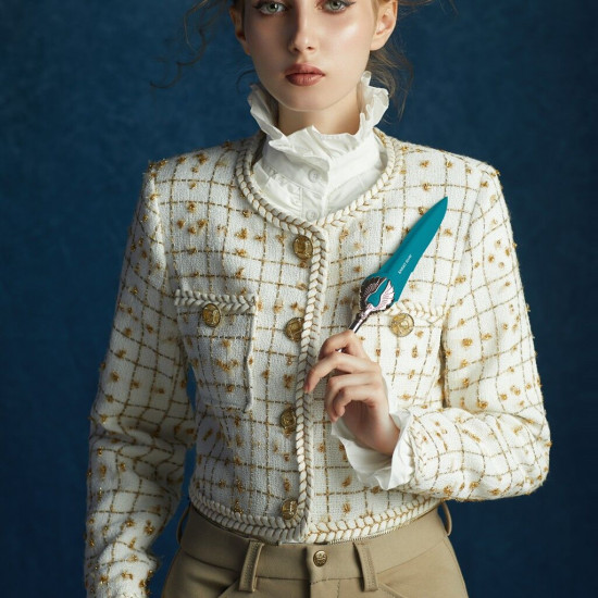 Вишуканий вібратор Knight Jenay FLOWERS & SWORD, маска, стрічка та лубрикант у комплекті Вишуканий вібратор Knight Jenay FLOWERS & SWORD, маска, стрічка та лубрикант у комплекті