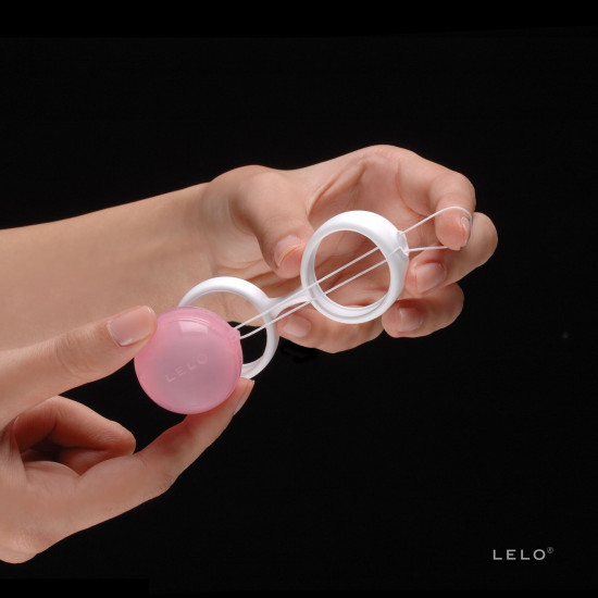 Набір вагінальних кульок LELO Beads, діаметр 3,5 см, змінне навантаження, 2х28 та 2х37 г Набір вагінальних кульок LELO Beads, діаметр 3,5 см, змінне навантаження, 2х28 та 2х37 г