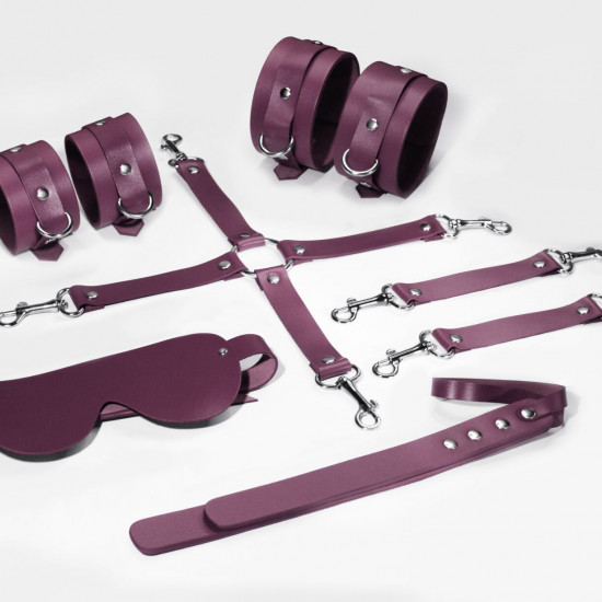 Набір Feral Feelings BDSM Kit 5 Burgundy, наручники, поножі, хрестовина, маска, падл Набір Feral Feelings BDSM Kit 5 Burgundy, наручники, поножі, хрестовина, маска, падл