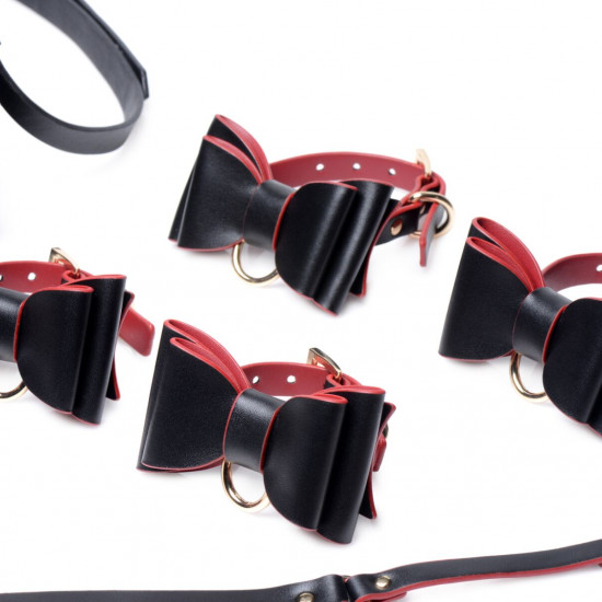 Набір БДСМ з дорожньою сумкою Master Series: Bow — Luxury BDSM Set With Travel Bag, 11 предметів Набір БДСМ з дорожньою сумкою Master Series: Bow — Luxury BDSM Set With Travel Bag, 11 предметів